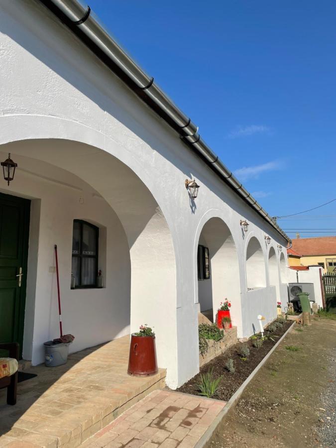 Fuszeres Porta Villa Mihalyfa Exterior photo